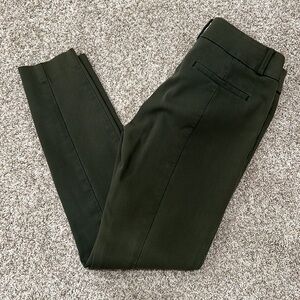 Women’s Loft olive green skinny dress pants size 0